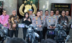 063e128d-3d61-496b-8344-e487ce774bc3