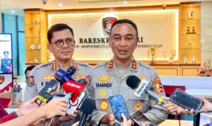 7027f93f-6b42-448f-81b1-338c9ae34a8d